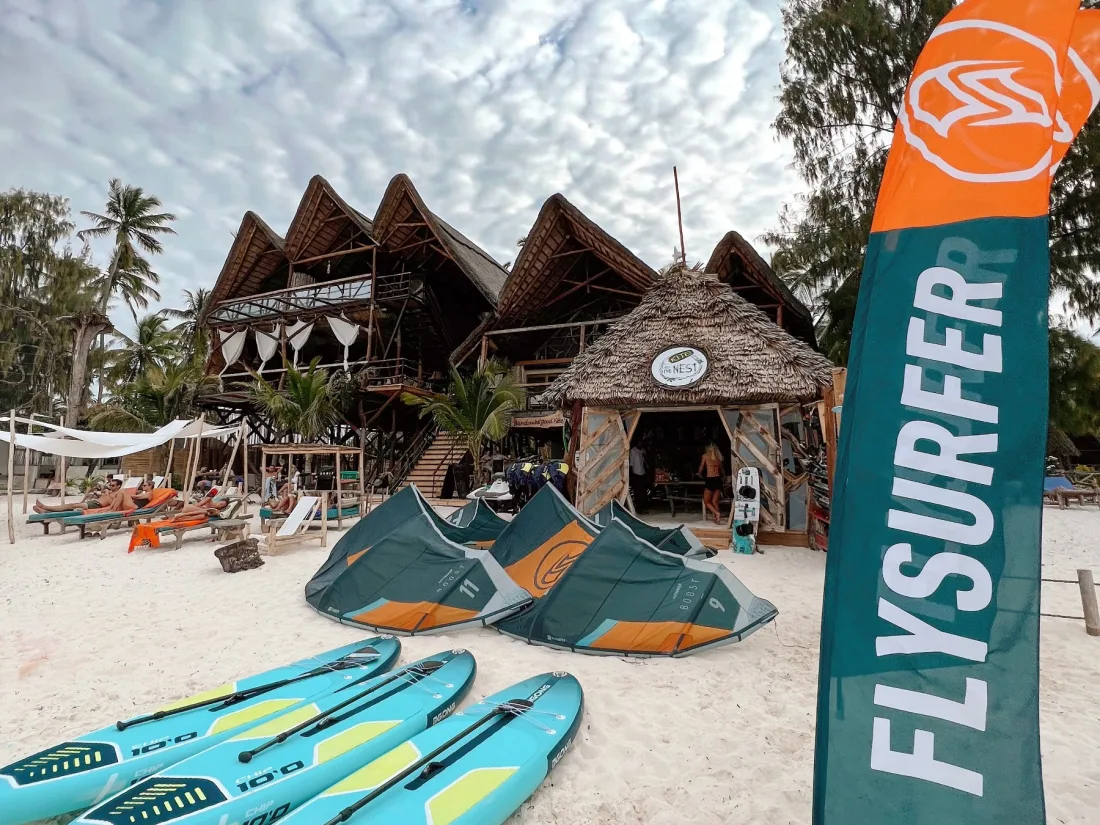 Kite school with FLYSURFER equipment